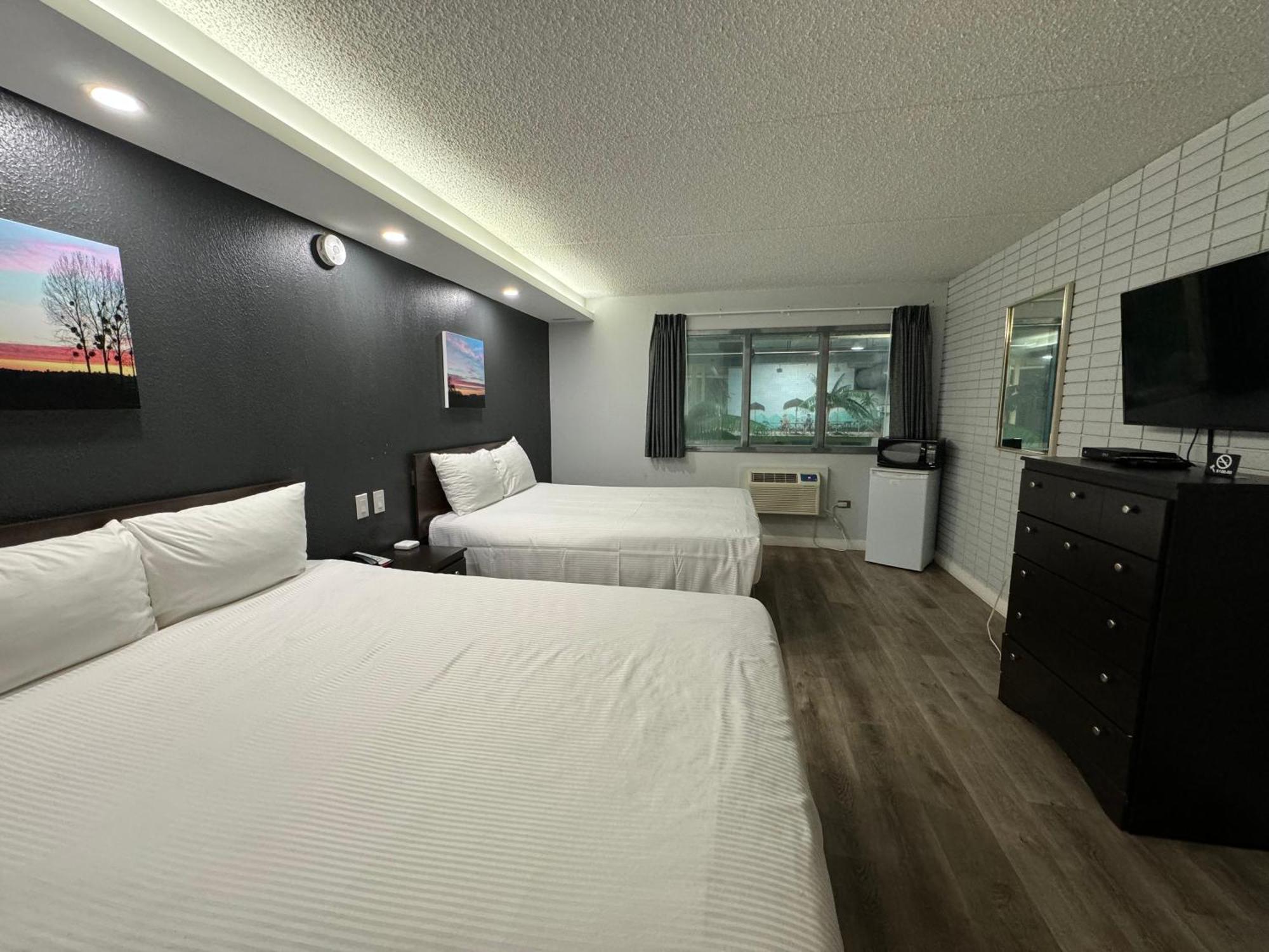 Travelodge By Wyndham Winnipeg Airport Eksteriør billede